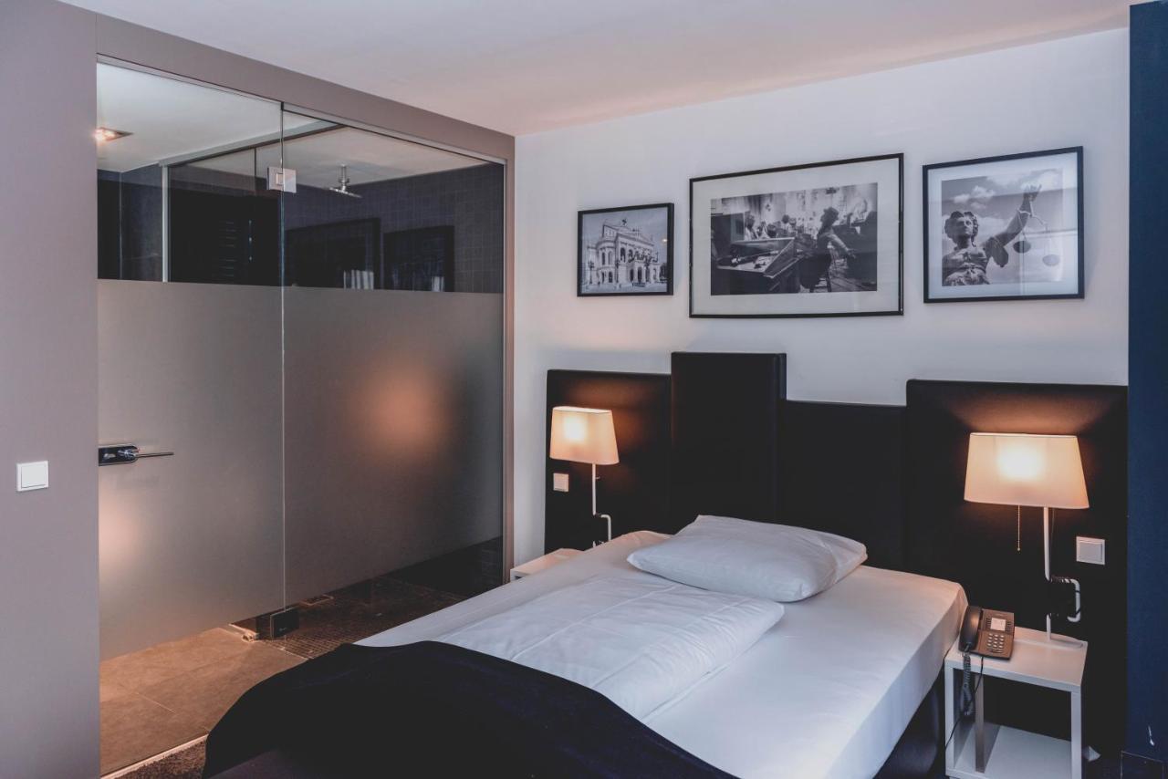 Bliss Hotel