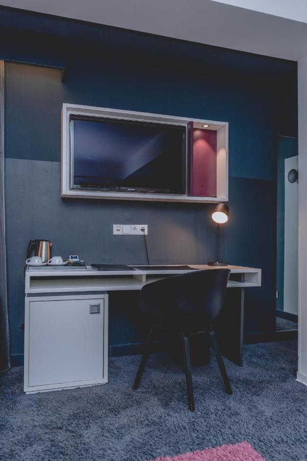 Hotel Bliss